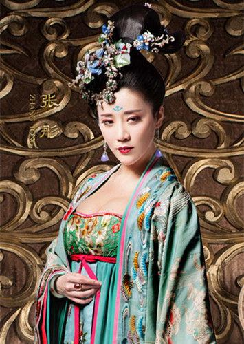 张彤:影视圈的多面女神(图5) 张彤:影视圈的多面女神(图5)