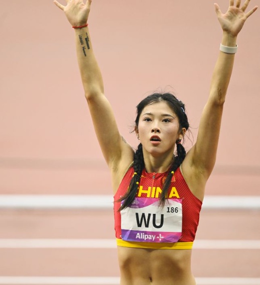 又美又飒！吴艳妮全锦赛女子100米栏霸气卫冕  (图2)