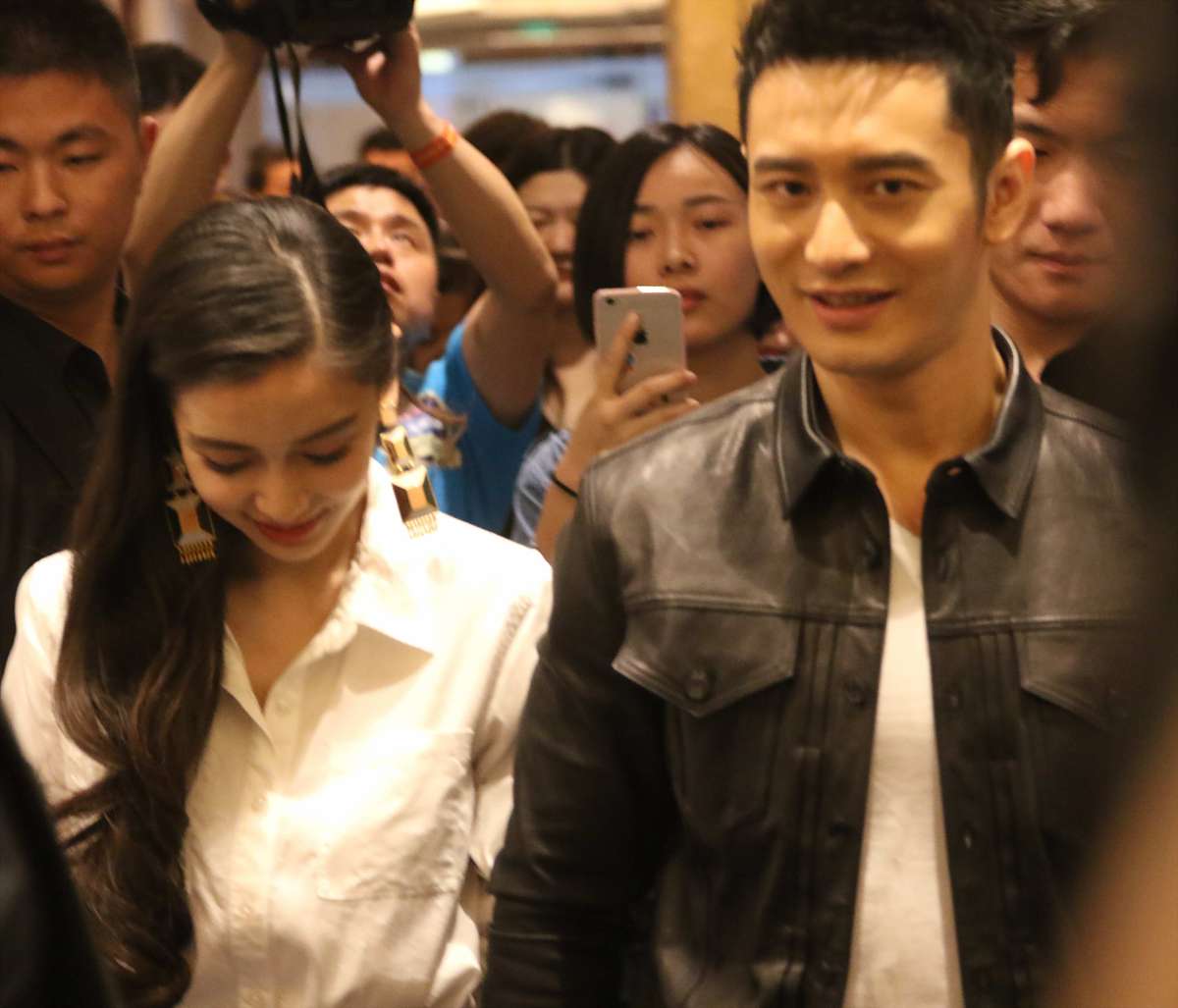 叶珂与黄晓明分手内幕曝光：舆论压力下的无奈抉择  (图1)