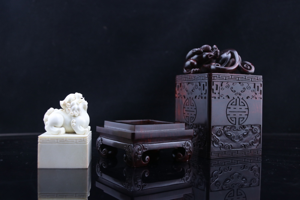 龙巍:探究青铜器在木雕中的运用(图5) 图片