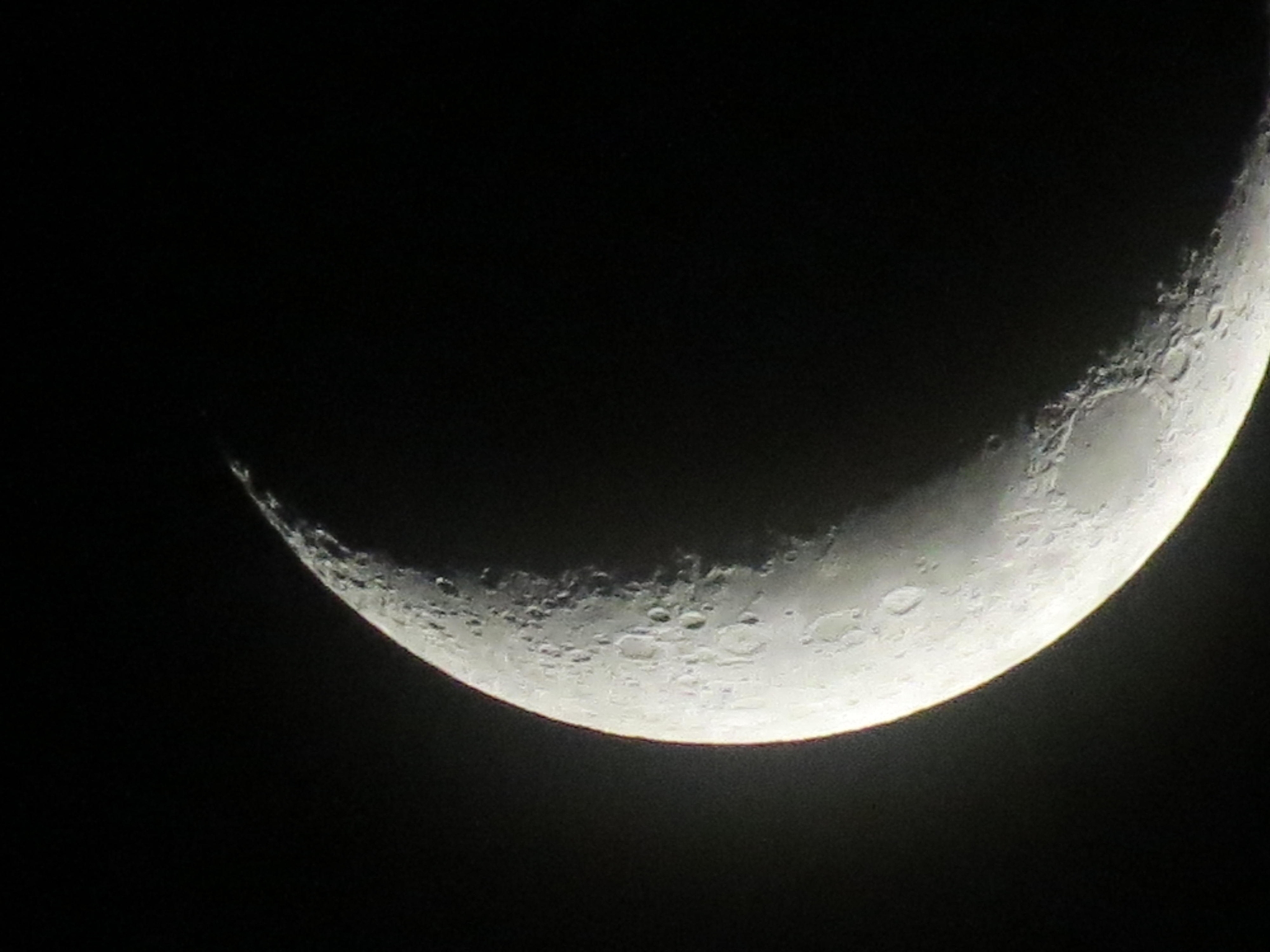 手机拍血月全攻略：零基础也能出天文大片(图2)