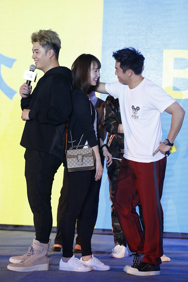 邓超陈赫鹿晗同框：直男审美VS男爱豆颜值的终极对决(图1)