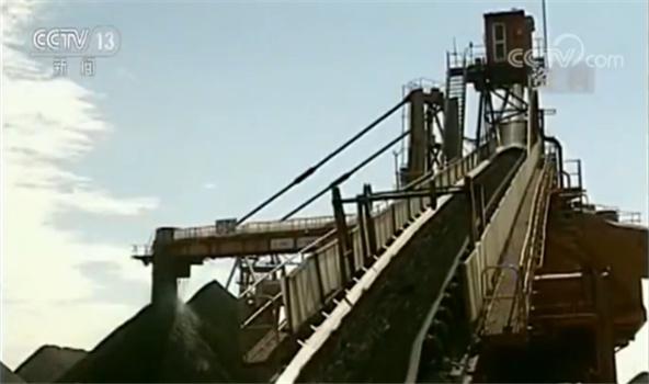 【新中国成立70周年经济社会发展成就报告】70年来我国煤炭产量净增114倍(图1) 【新中国成立70周年经济社会发展成就报告】70年来我国煤炭产量净增114倍(图1)