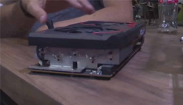 微星展示新款RX 5700XT显卡:三槽厚,巨大散热模块 微星展示新款RX 5700XT显卡:三槽厚 巨大散热模块(图1)